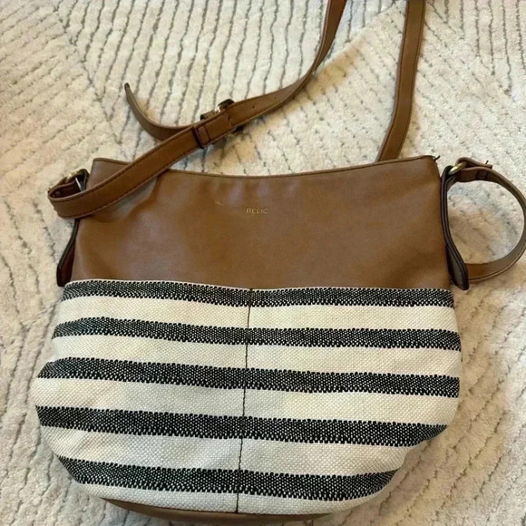 Cute RELIC purse.  Blue and white stripe - Picture 1 of 6